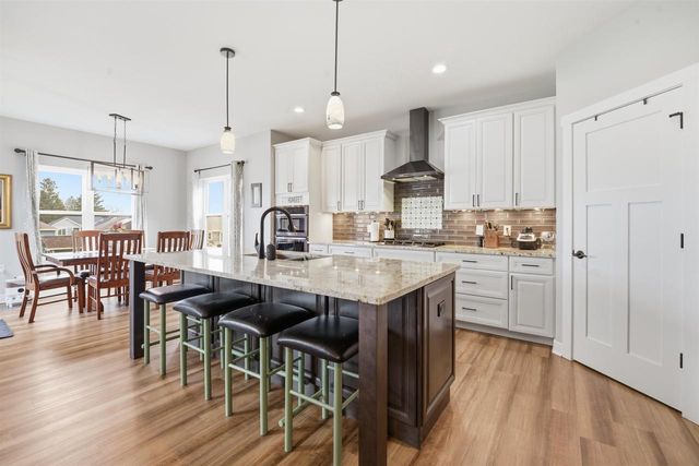 834 EVERGREEN DRIVE, Brownsville, WI 53006