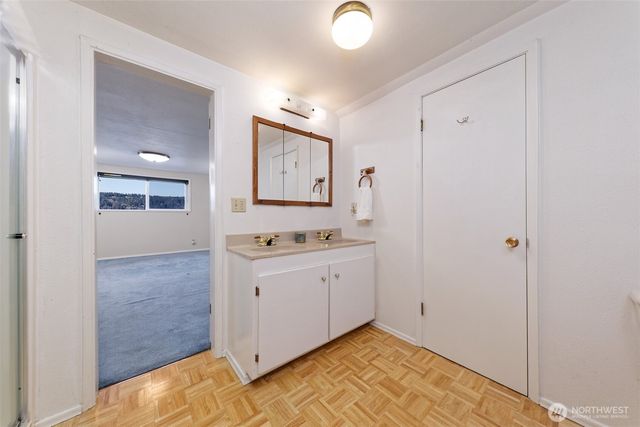 11181 E State Route 106, Union, WA 98592