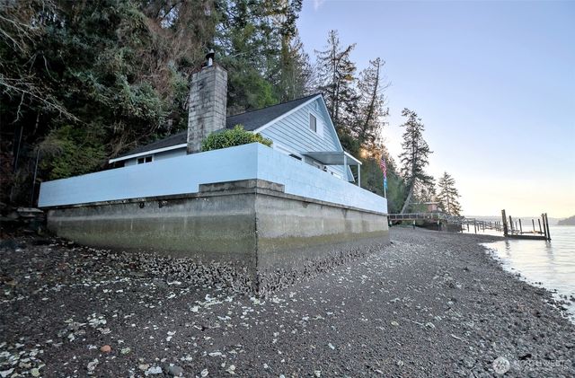 11181 E State Route 106, Union, WA 98592