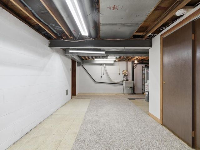 153 Seegar Rd, Upper St Clair, PA 15241