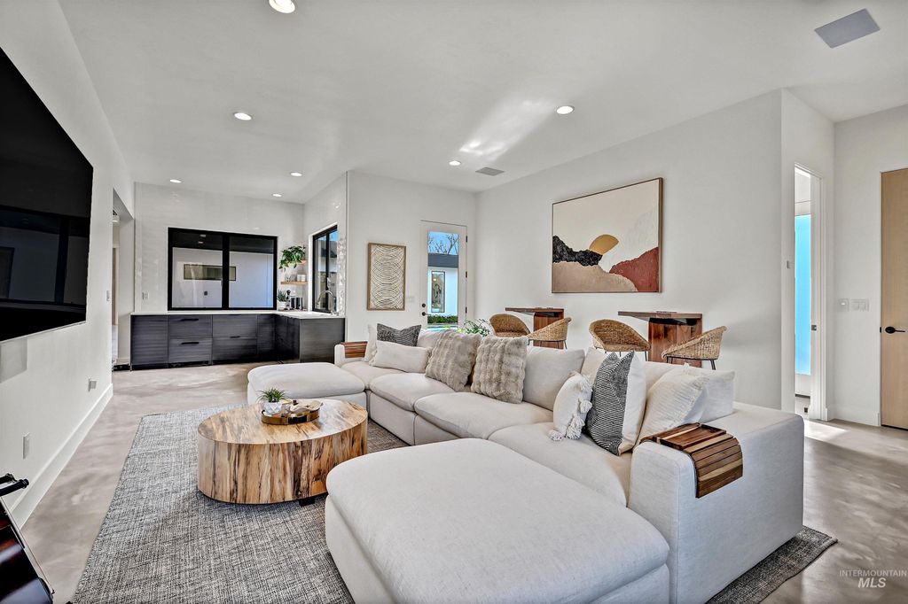 348 E Riversedge Drive, Eagle, ID 83616 photo 16