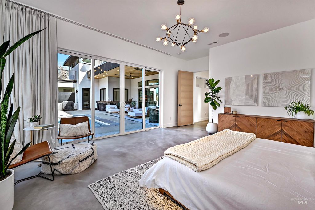 348 E Riversedge Drive, Eagle, ID 83616 photo 18