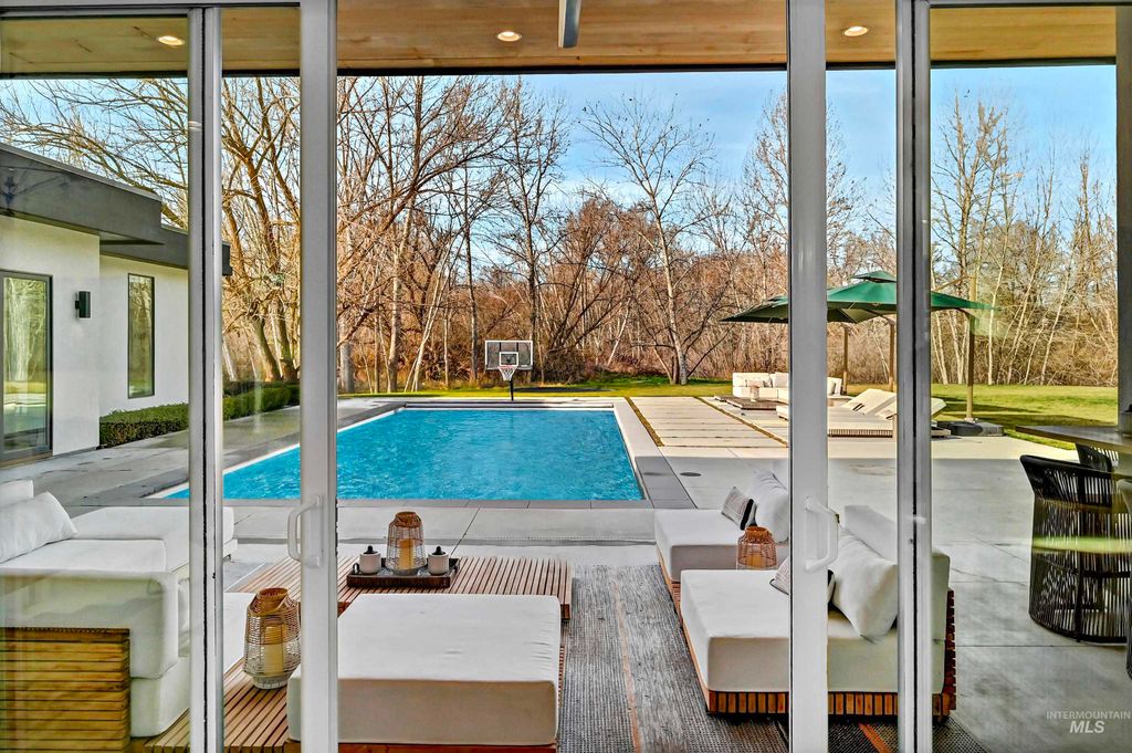 348 E Riversedge Drive, Eagle, ID 83616 photo 39