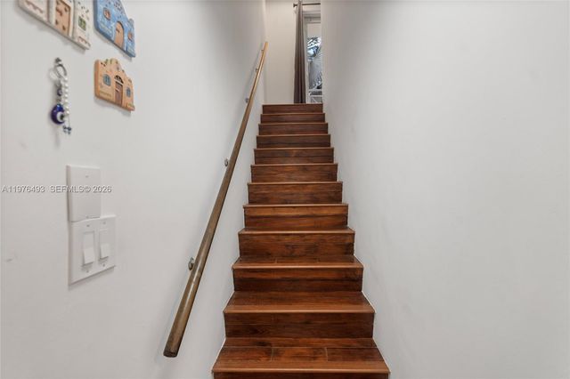 1005 8th St 206, Miami Beach, FL 33139