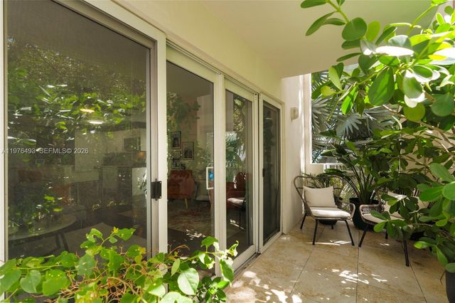 1005 8th St 206, Miami Beach, FL 33139