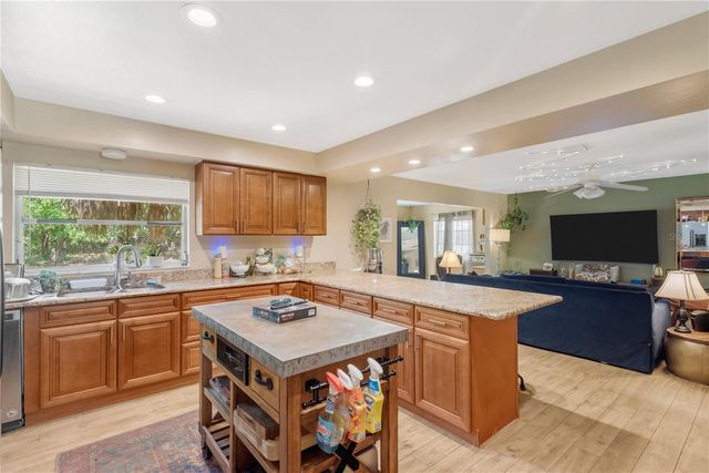 5007 S HESPERIDES STREET, Tampa, FL 33611
