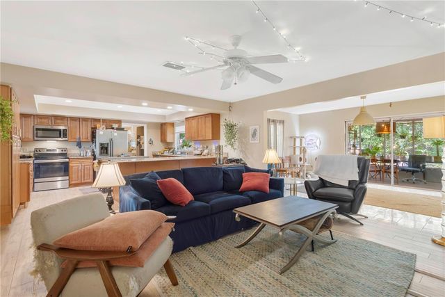 5007 S HESPERIDES STREET, Tampa, FL 33611