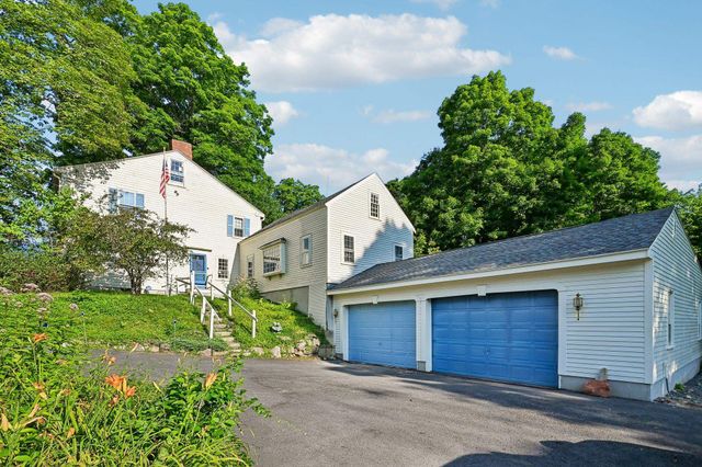 9 Academy Avenue, Atkinson, NH 03811
