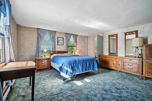 9 Academy Avenue, Atkinson, NH 03811