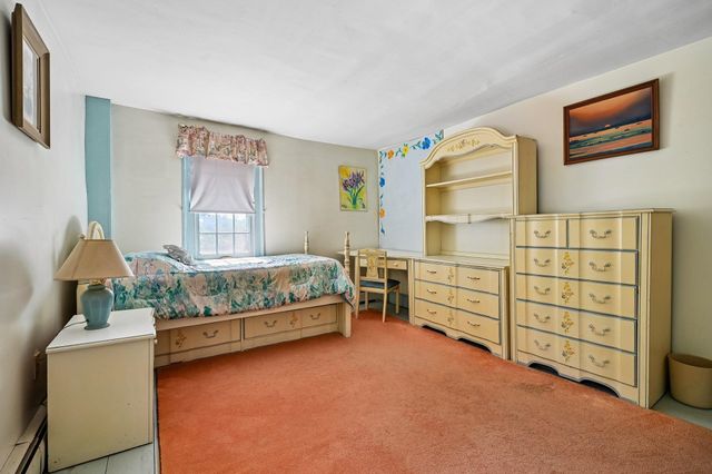 9 Academy Avenue, Atkinson, NH 03811