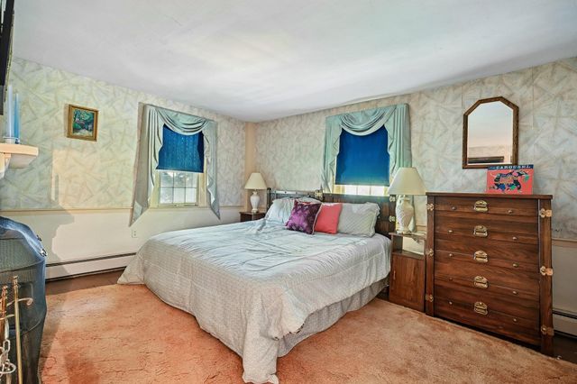 9 Academy Avenue, Atkinson, NH 03811