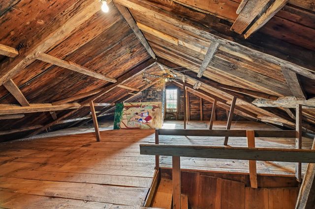 9 Academy Avenue, Atkinson, NH 03811