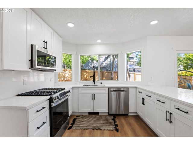13120 Se 137TH Dr, Happy Valley, OR 97086
