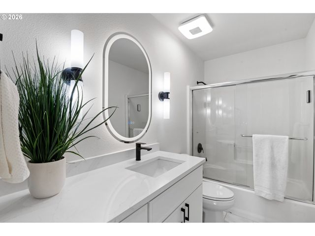 13120 Se 137TH Dr, Happy Valley, OR 97086