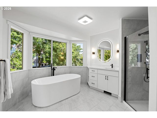 13120 Se 137TH Dr, Happy Valley, OR 97086
