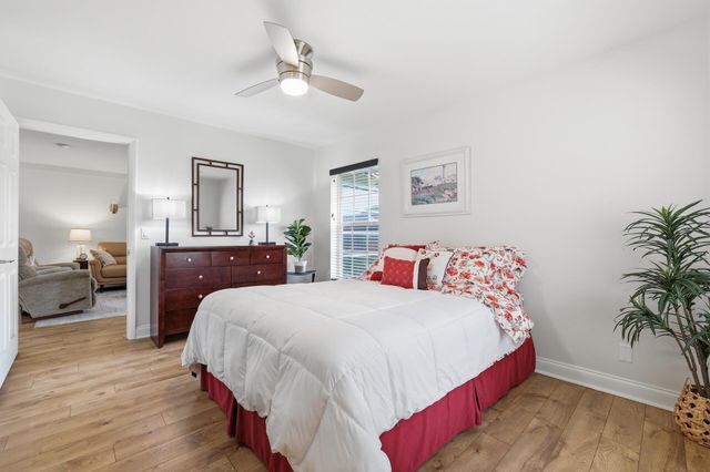 644 Marlboro Oval, Lake Worth, FL 33467