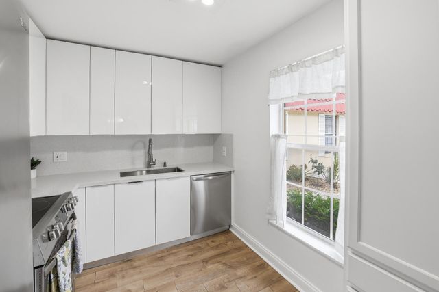 644 Marlboro Oval, Lake Worth, FL 33467