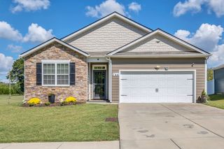766 Pintail Pt, Lebanon, TN 37090