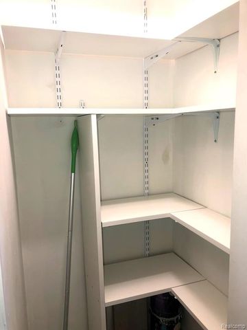 604 Juniper Court, Jonesville, MI 49250