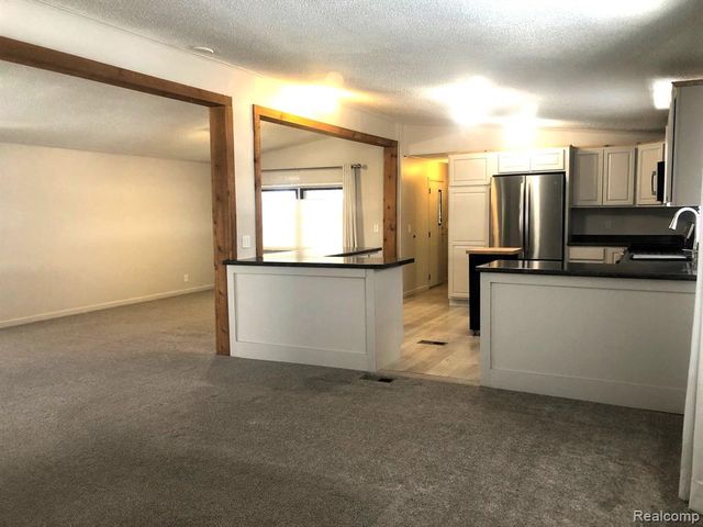 604 Juniper Court, Jonesville, MI 49250