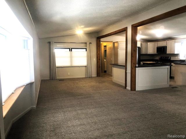 604 Juniper Court, Jonesville, MI 49250