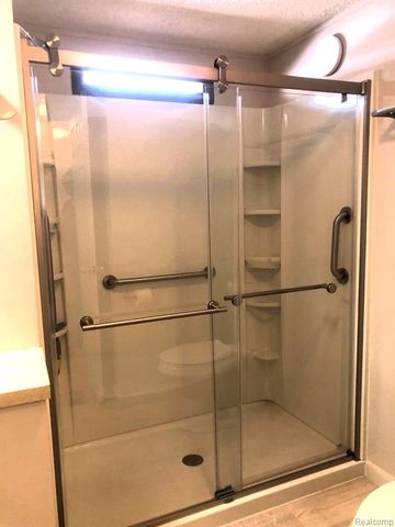 604 Juniper Court, Jonesville, MI 49250