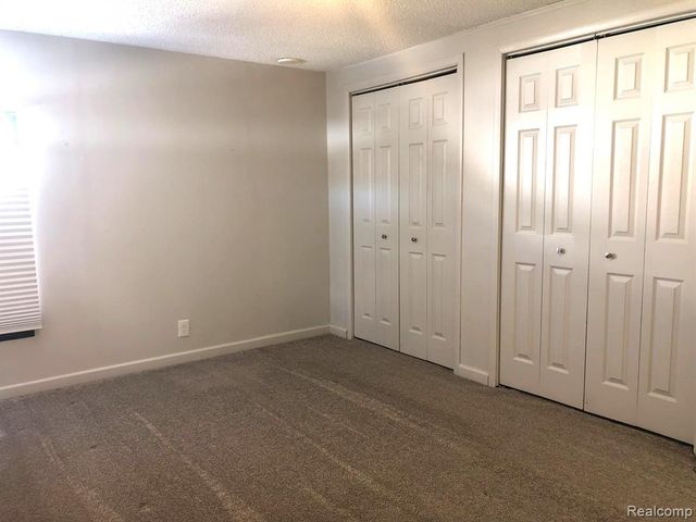 604 Juniper Court, Jonesville, MI 49250