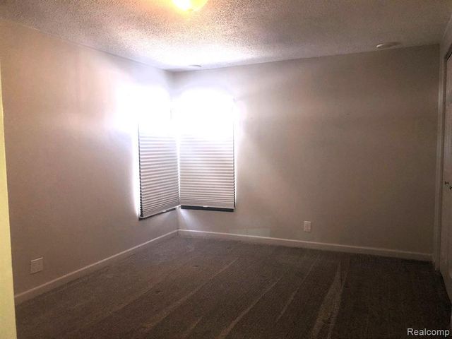 604 Juniper Court, Jonesville, MI 49250