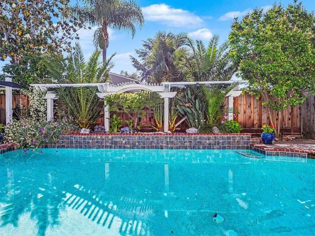 6014 Paxton Court, San Jose, CA 95123