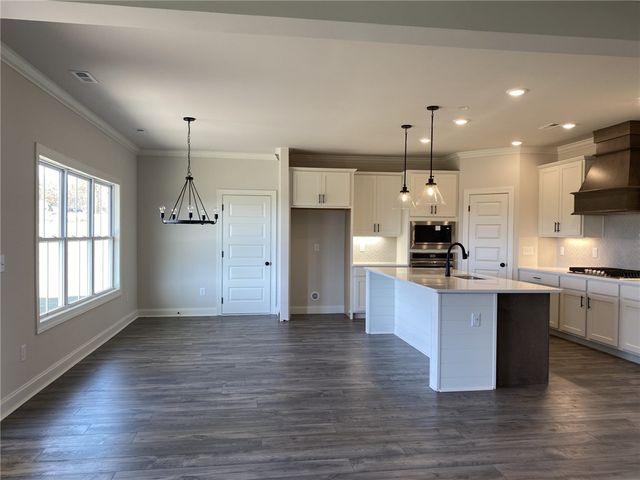 89 Boggs Road, Pelzer, SC 29669