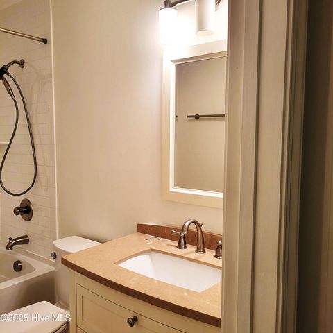 25 Garden Villa Drive, Southern Pines, NC 28387