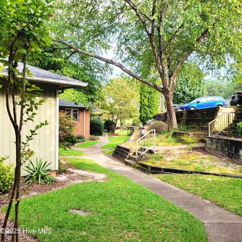 25 Garden Villa Drive, Southern Pines, NC 28387