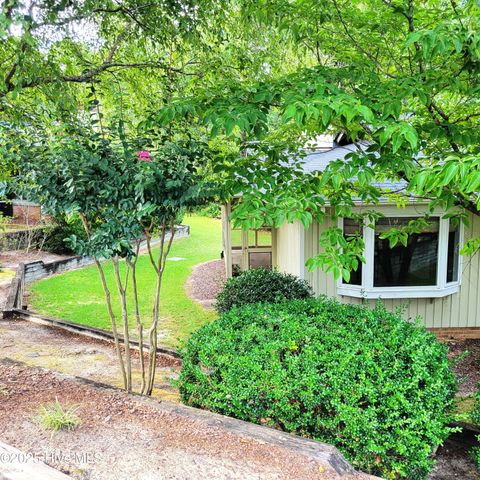 25 Garden Villa Drive, Southern Pines, NC 28387