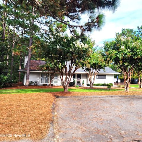 25 Garden Villa Drive, Southern Pines, NC 28387