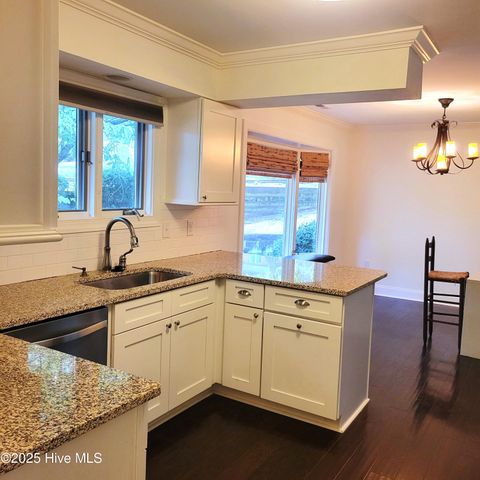 25 Garden Villa Drive, Southern Pines, NC 28387
