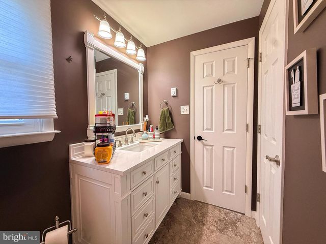 416 N WALNUT ST, Wernersville, PA 19565