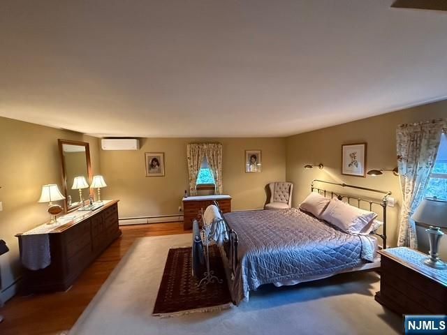 24 Summit Avenue, Waldwick, NJ 07463