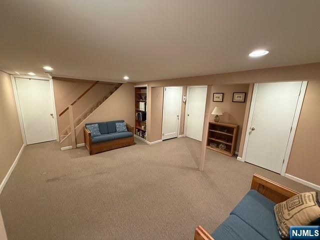 24 Summit Avenue, Waldwick, NJ 07463