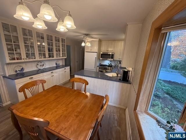 24 Summit Avenue, Waldwick, NJ 07463