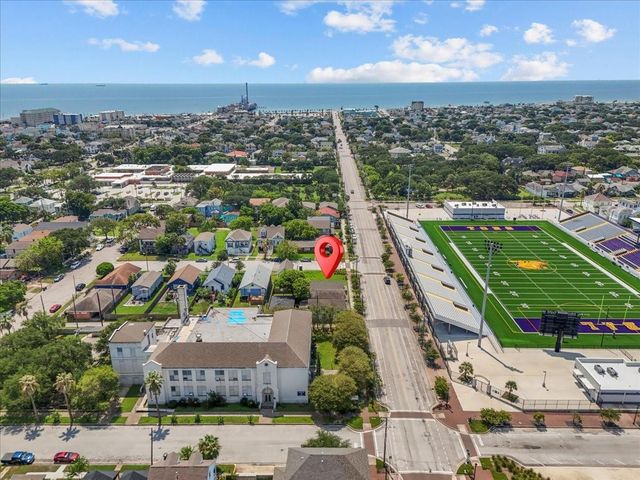 1320 27th Street, Galveston, TX 77550