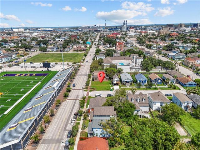1320 27th Street, Galveston, TX 77550