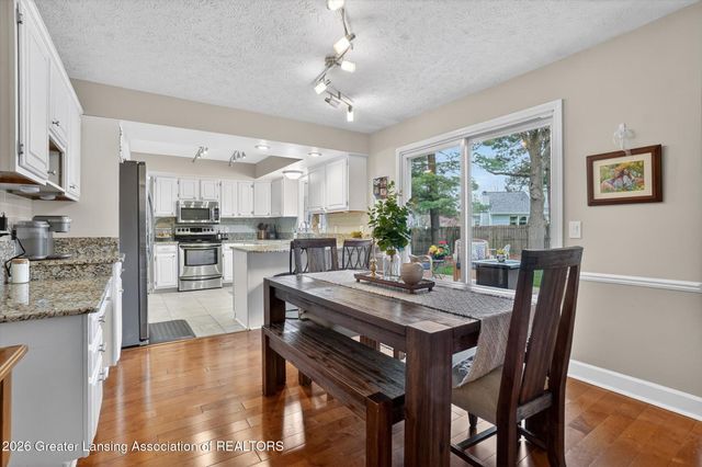 5930 Eagles Way, Haslett, MI 48840