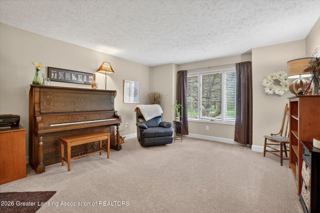 5930 Eagles Way, Haslett, MI 48840