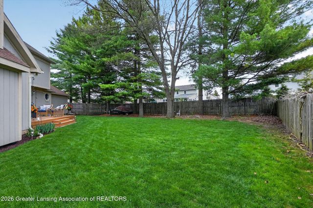 5930 Eagles Way, Haslett, MI 48840