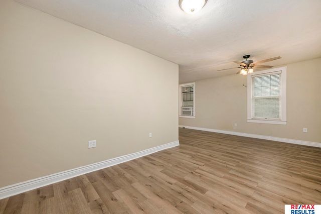 902 Louie Lane, Yutan, NE 68073