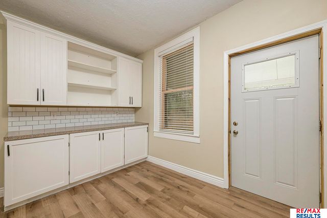 902 Louie Lane, Yutan, NE 68073