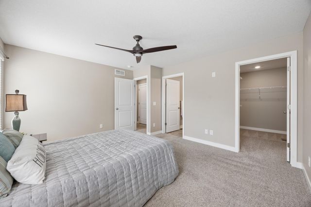 18192 Hartlin Avenue, Lakeville, MN 55044