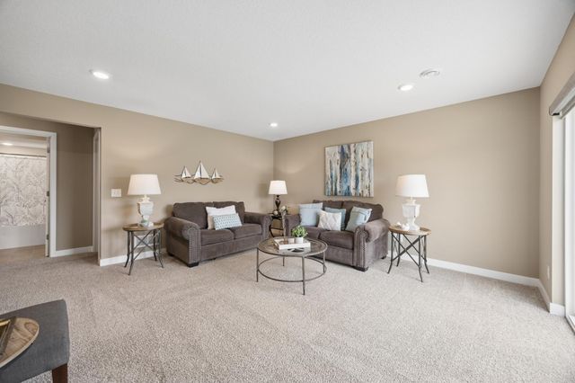18192 Hartlin Avenue, Lakeville, MN 55044