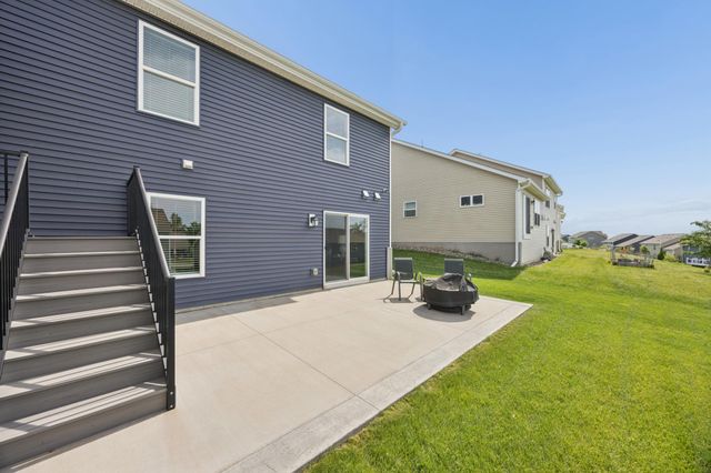 18192 Hartlin Avenue, Lakeville, MN 55044