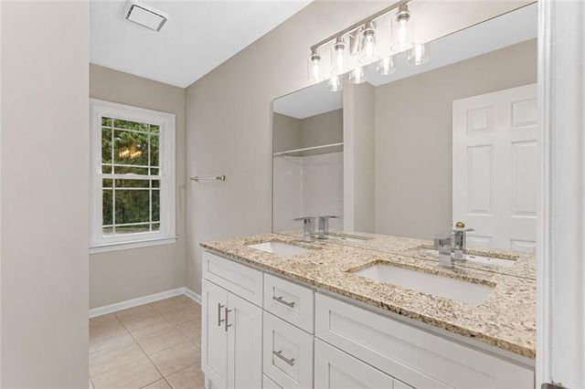 124 Cross Branches, Acworth, GA 30101